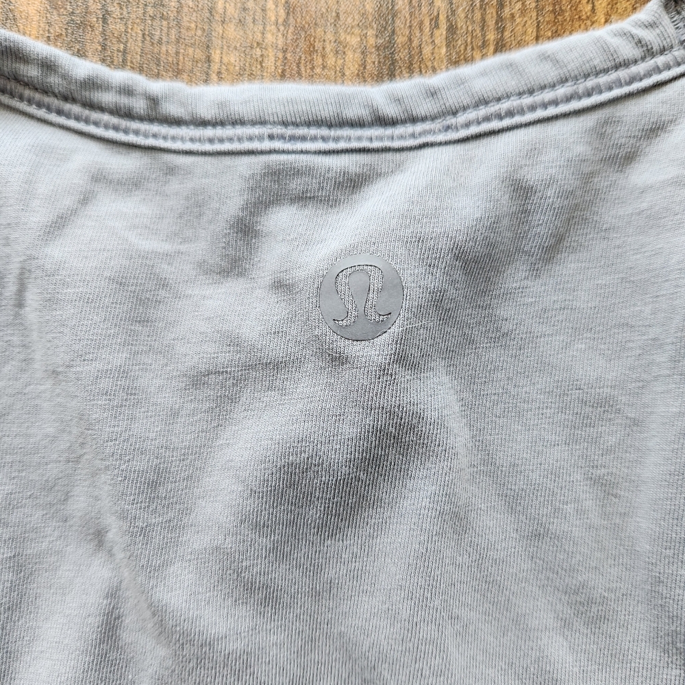 Lululemon Open-Back Tank Top - Size XS - Small - Picture 4 of 6